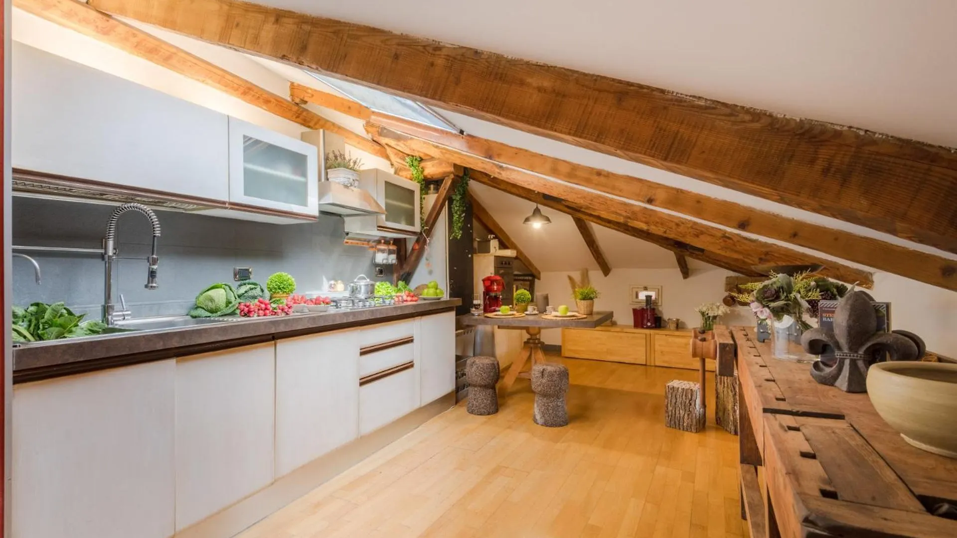 The Rooftop Penthouse With Elevator In Lucca