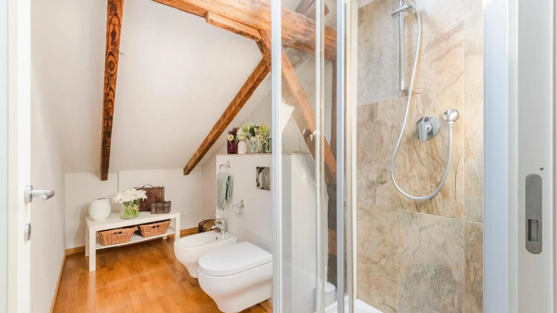 Apartment The Rooftop Penthouse With Elevator In Lucca Italy