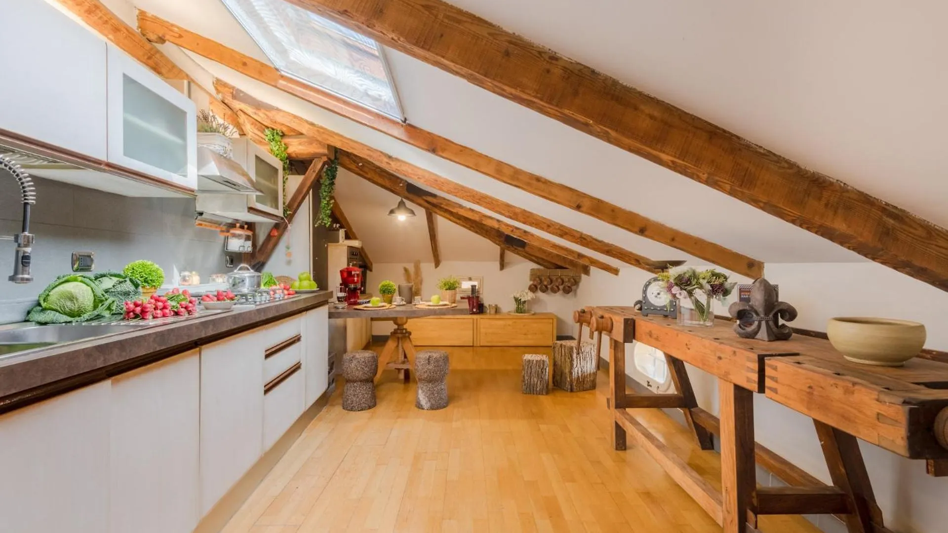 The Rooftop Penthouse With Elevator In Lucca