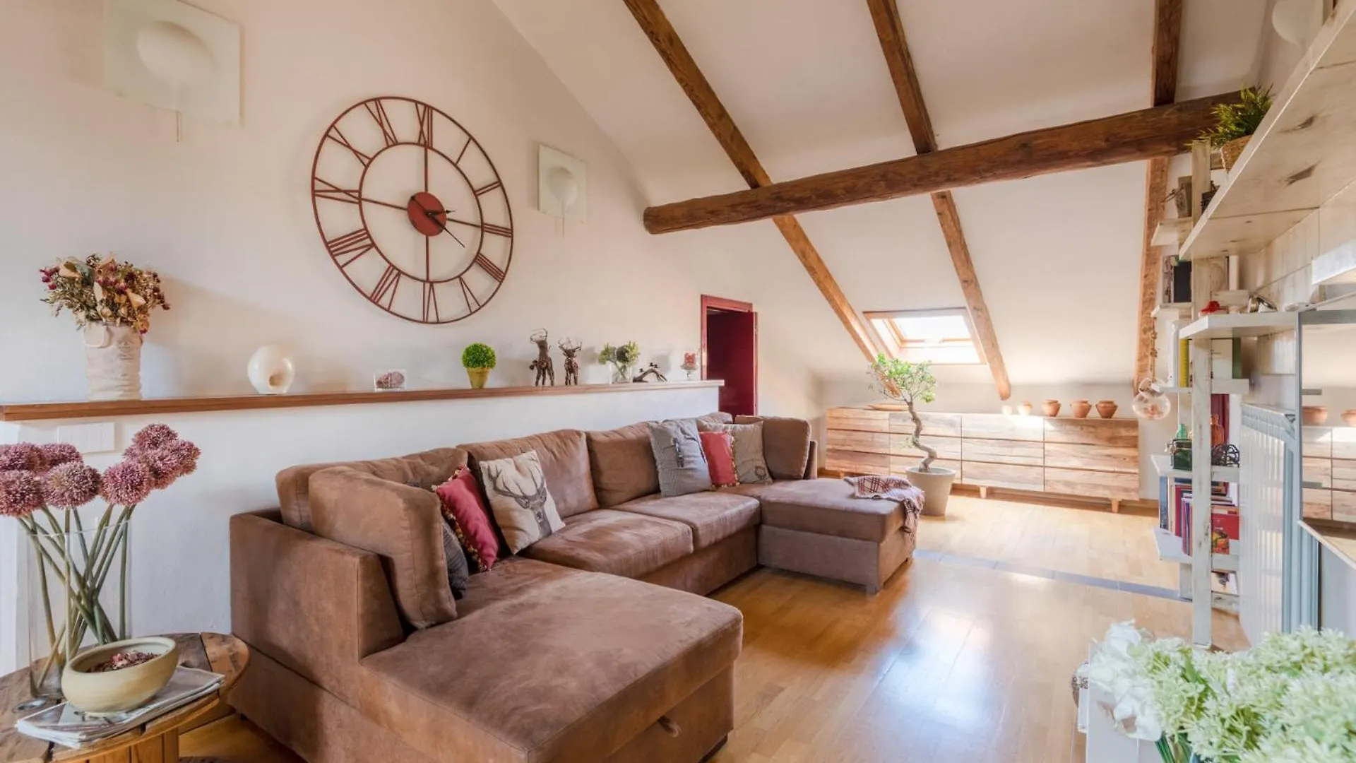 Apartment The Rooftop Penthouse With Elevator In Lucca Italy