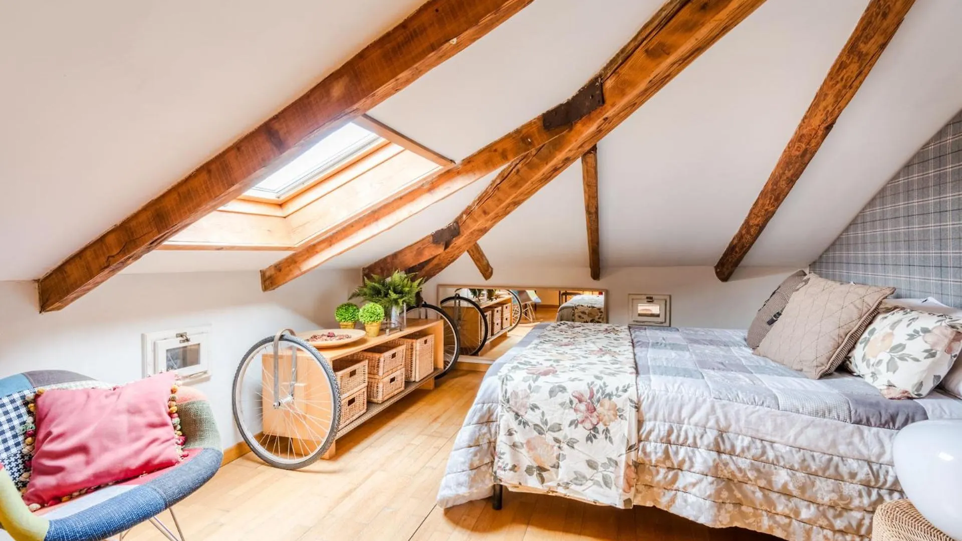 The Rooftop Penthouse With Elevator In Lucca Apartment