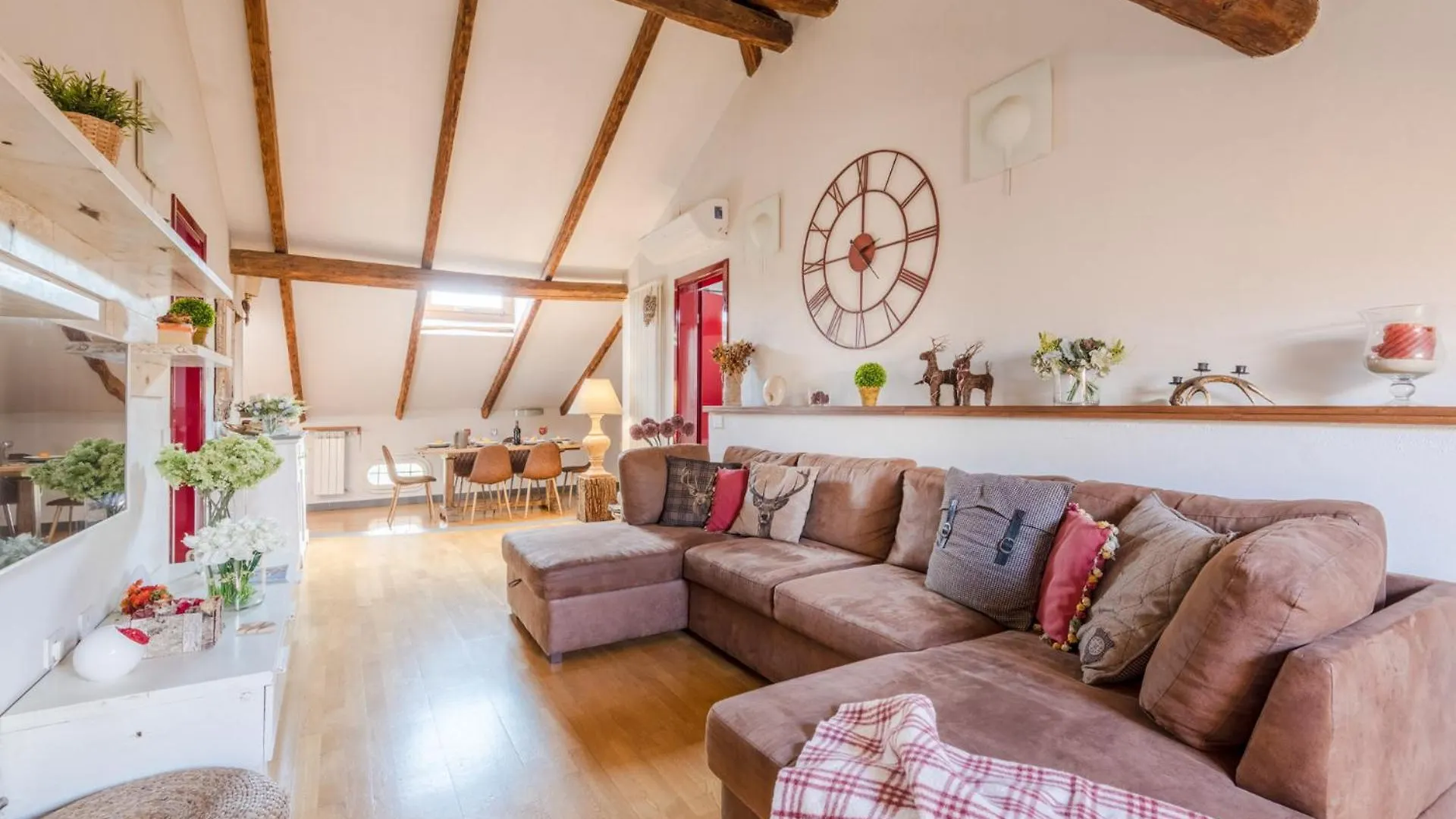 The Rooftop Penthouse With Elevator In Lucca Italy